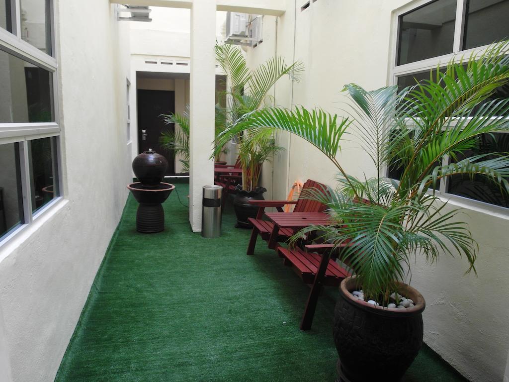 Nagoya Inn Hotel Kuah Dış mekan fotoğraf