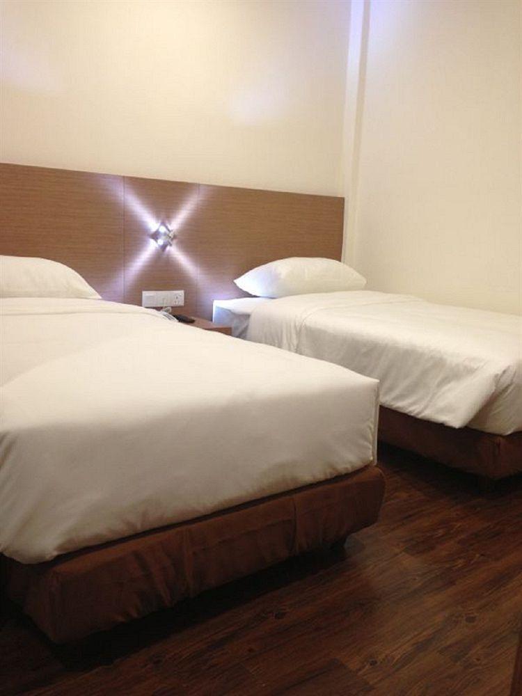 Nagoya Inn Hotel Kuah Dış mekan fotoğraf