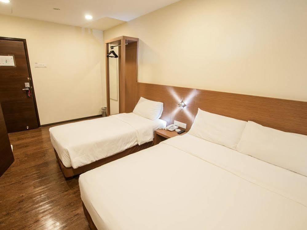 Nagoya Inn Hotel Kuah Dış mekan fotoğraf